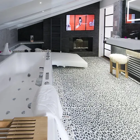 Snow Lodge Hotel Courchevel 1850-3